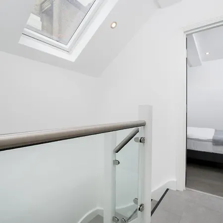 Oxford Street 2 Bedr, 3 Beds, 2,5 Bath, 2 Min Subway Apartment London Exterior photo