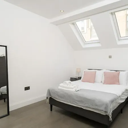 Oxford Street 2 Bedr, 3 Beds, 2,5 Bath, 2 Min Subway Apartment London Exterior photo